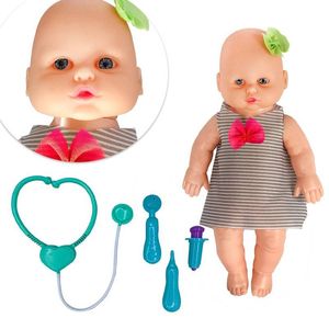 Boneca Babidu Dodói Brincando de Médico com Acessórios